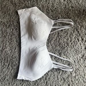 Lululemon Like A Cloud Bra